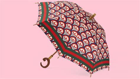 gucci umbrella not waterproof.